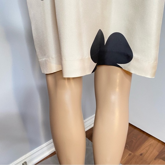 Elegant  & Classy Black and Cream Floral Dress 100% Silk - Size 10 - Picture 6 of 15